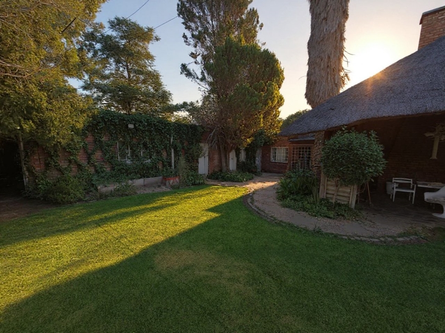 4 Bedroom Property for Sale in Griekwastad Northern Cape